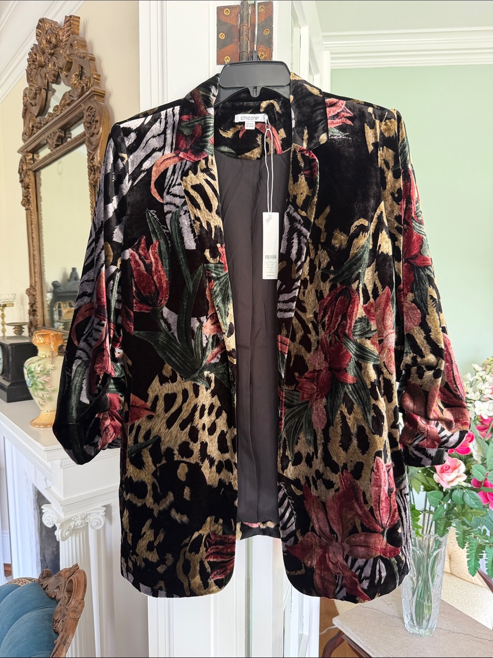 Chico's Velvet Floral & Leopard Print Blazer in Black, Red, Gold, size 2.5